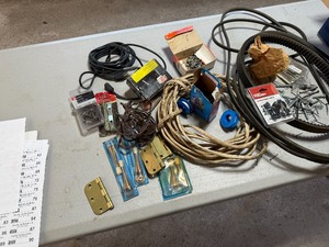 lot 64 image: HARDWARE STORE STUFF