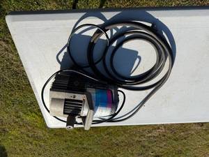 lot 114 image: AIR COMPRESSOR