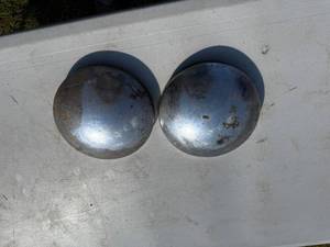 lot 131 image: DOG DISH HUBCAPS