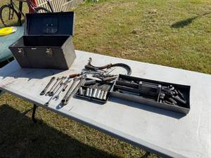 lot 134 image: TOOL BOX FULL OF TOOLS