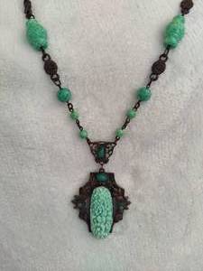 lot 53 image: Neiger Art Deco Czech Glass Necklace
