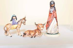 lot 49 image: DeGrazia Goebel Navajo Madonna, El Toro Bull and Coming Home Figurines