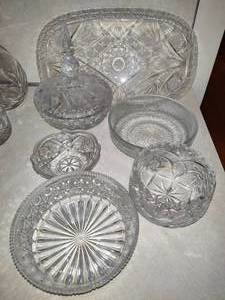 lot 202 image: Assorted Crystal Serving & Decor Pieces