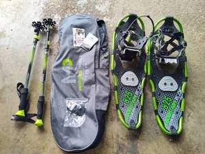 lot 224 image: Mountain Profile Yukon Charlie Snowshoes Adverture Package