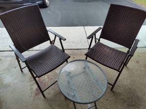 lot 219 image: Two Outdoor Folding Chairs & Small Bistro Table