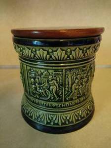 lot 245 image: Vintage Marzi Remy Ceramic Humidor