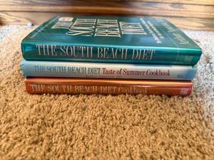 lot 228 image: Set of The South Beach Diet Books