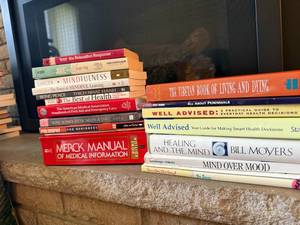 lot 244 image: Collection of Health, Healing and Mindfulness Books