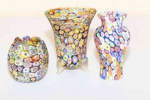 lot 127 image: Set of Three Vintage Murano Millefiori Small Vases