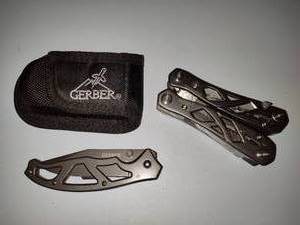 lot 163 image: Gerber Folding Suspension Multi Tool