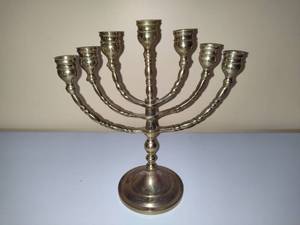 lot 152 image: Vintage 7 Light Brass Menorah