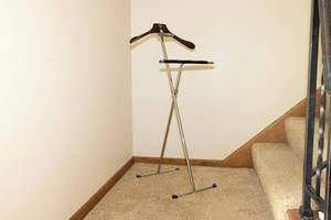 lot 182 image: Mid Century Metal and Wood Valet Stand
