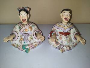 lot 33 image: Ardalt Japanese Porcelain Nodder Figurines