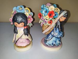 lot 44 image: De Grazia Goebel Beautiful Burden and Flower Girl Figurines