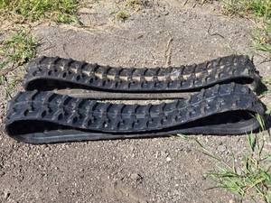 lot 21 image: New Rubber Mini Excavator Tracks 180x72x40