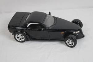 lot 1 image: Motormax 118 Scale Chrysler Prowler Concept Diecast Model Car