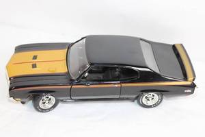 lot A-5 image: 118 Scale 1971 Buick GSX Diecast Model Car Black and Gold