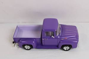 lot 19 image: Die-Cast 1956 Ford Pickup Truck Model in Purple