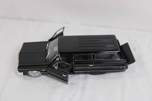 lot 86 image: 1964 Chevrolet Die-Cast Model Car with Opening Doors and Hood