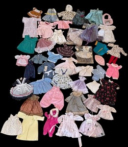 lot 48 image: Large Collection of Vintage Doll Clothing