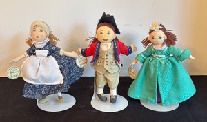 lot 147 image: Set of 3 Colonial Williamsburg Dolls Sarah, William, and Betsey