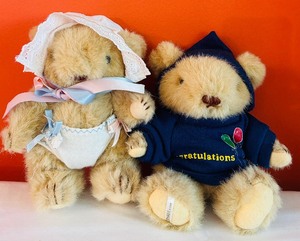 lot 465 image: Pair of Gorham Plush Bears
