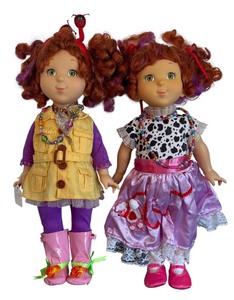lot 176R image: Set of 2 Jakks Pacific Fancy Nancy Dolls with Outfits
