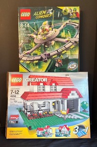 lot 255 image: LEGO 4956 Creator House and 7065 Alien Conquest Mothership Sets