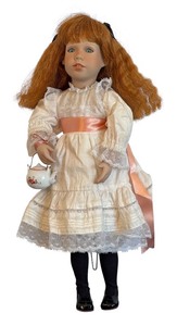 lot 294 image: Pretty Vintage Porcelain Doll with Teapot
