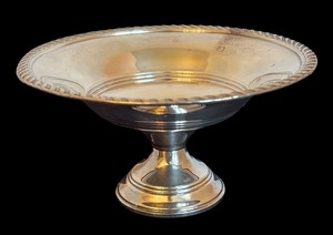 lot 310 image: Vintage Weighted Sterling Silver Compote Dish