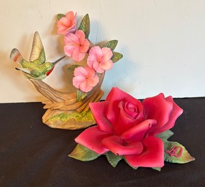 lot 312 image: Porcelain Floral Decor by Lefton and Roman