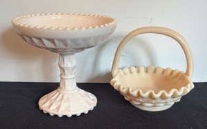 lot 499 image: Vintage Jeanette Shell Pink Compote Dish and Westmoreland Paneled Grape Basket