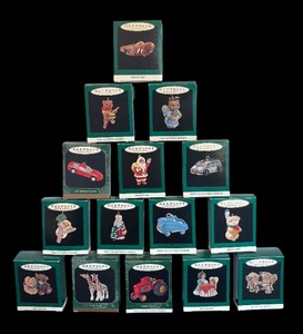 lot 505 image: Collection of Hallmark Keepsake Ornaments