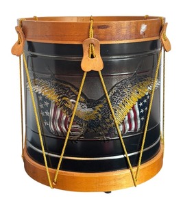 lot 510 image: Noble & Cooley Old Drum Shop Patriotic Eagle Drum