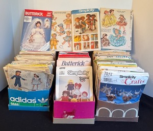 lot 527 image: Large Collection of Vintage Sewing Patterns for Dolls, Bears, Children and Crafts