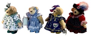 lot 421 image: Set of 4 Muffy VanderBear Collectible Bears with Outfits
