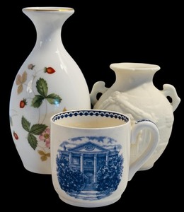 lot 580 image: Vintage Wedgwood Bone China Vase, Teacup, and Matt Bisque Vase Set