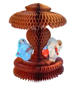 lot 329 image: LR - Vintage 9-Inch Honeycomb Valentine Centerpiece with Cupids