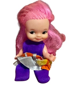 lot 386A image: Vintage 1969 Remco Finger Ding Doll with Pink Hair