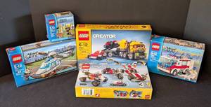 lot 224 image: Five Lego City and Creator Building Sets