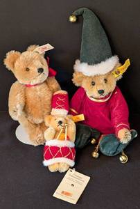 lot 227 image: Three Small Steiff Teddy Bears