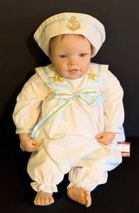 lot 559 image: Smile Awhile Abigail So Truly Real Doll