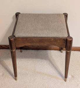 lot 596 image: Vintage Sewing Storage Stool