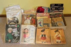 lot 597 image: Awesome Vintage Craft Kits