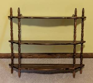 lot 610 image: Vintage Mahogany Display Wall Shelf