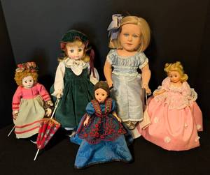 lot 634 image: Assorted Madame Alexander Dolls