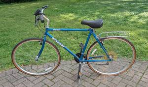 lot 658 image: Bianchi Avenue Bicycle