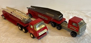 lot 103N image: Vintage Tonka Fire Truck Toy Collection with Metal Ladders - Set of 2