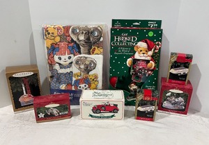 lot 119N image: Collection of Hallmark Keepsake Ornaments, 1992 Santas Roadster, and E.T. Bath Towel Set
