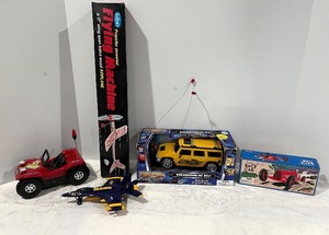 lot 120N image: Collection of Vintage and Modern Toy Vehicles and Airplane Kits